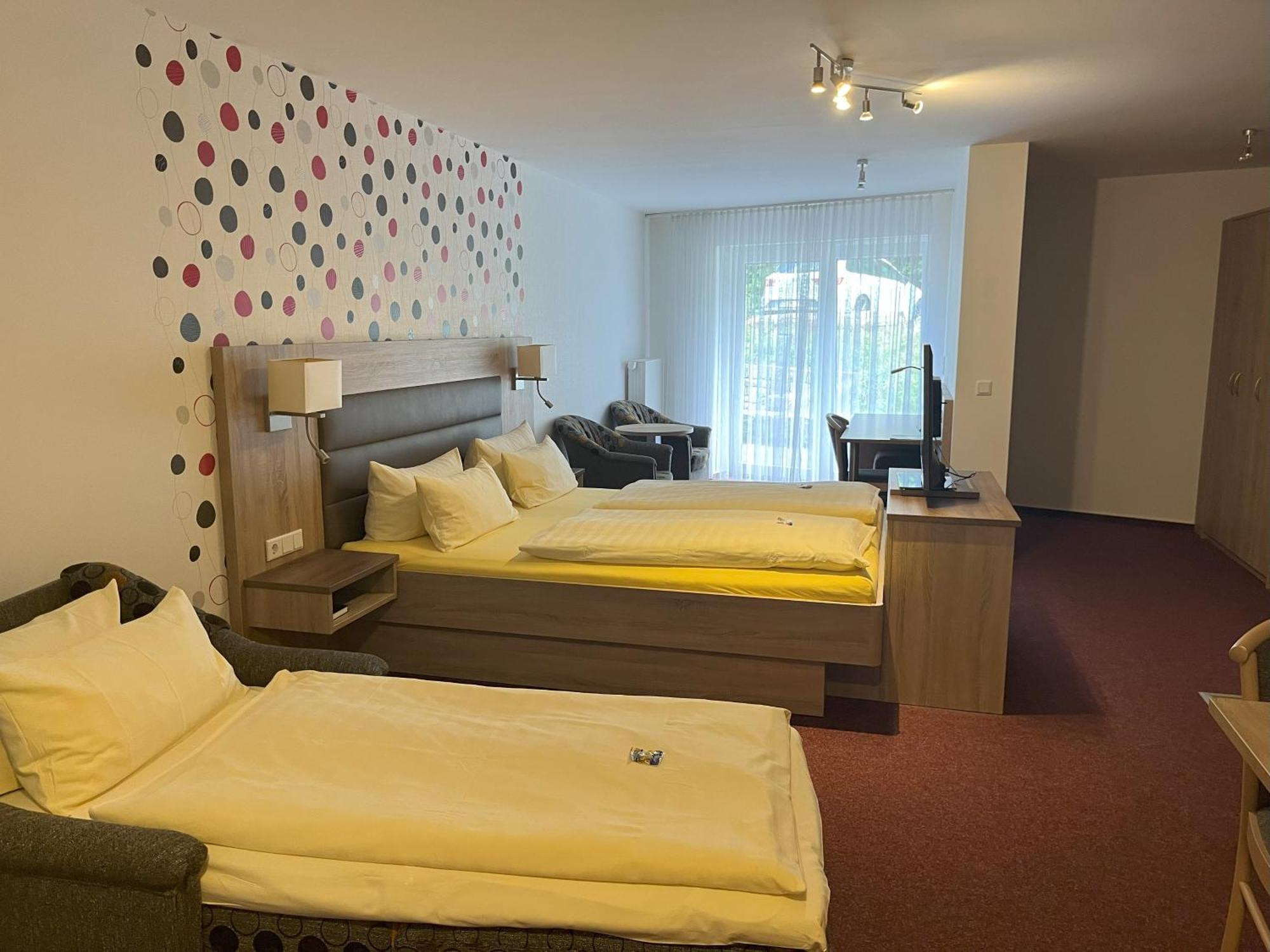 Hotel Am Steinertsee Kaufungen Εξωτερικό φωτογραφία
