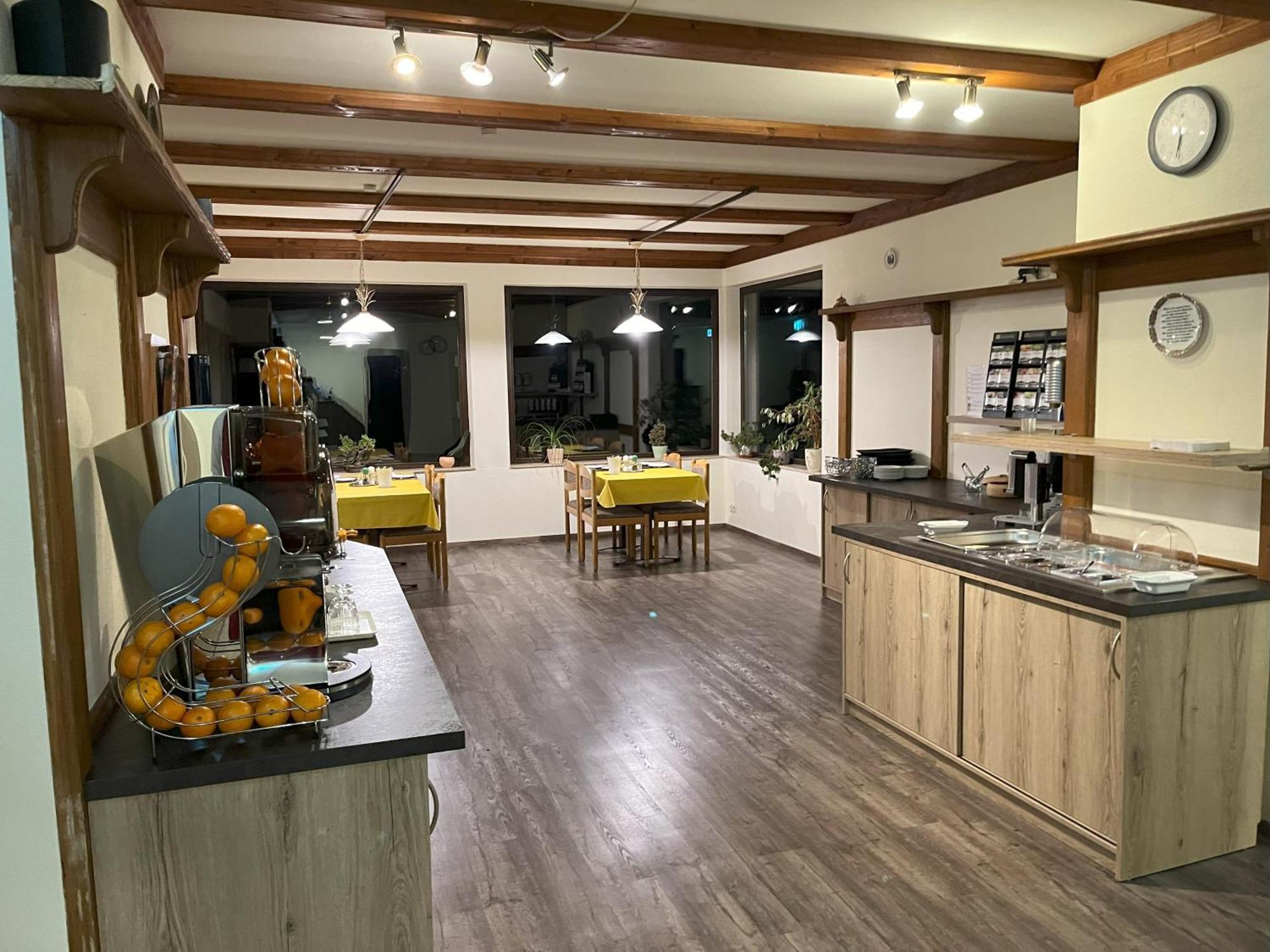 Hotel Am Steinertsee Kaufungen Εξωτερικό φωτογραφία