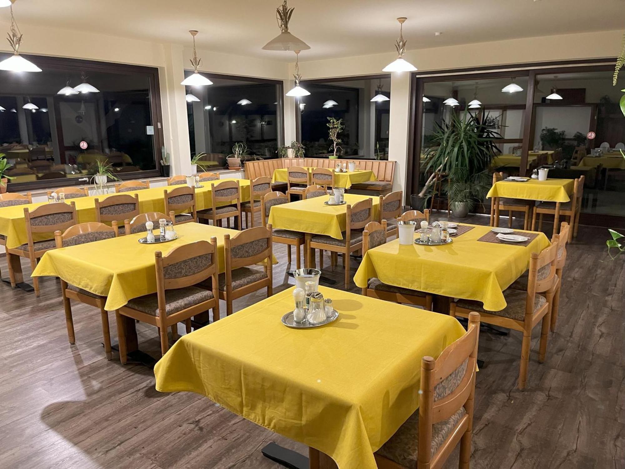 Hotel Am Steinertsee Kaufungen Εξωτερικό φωτογραφία