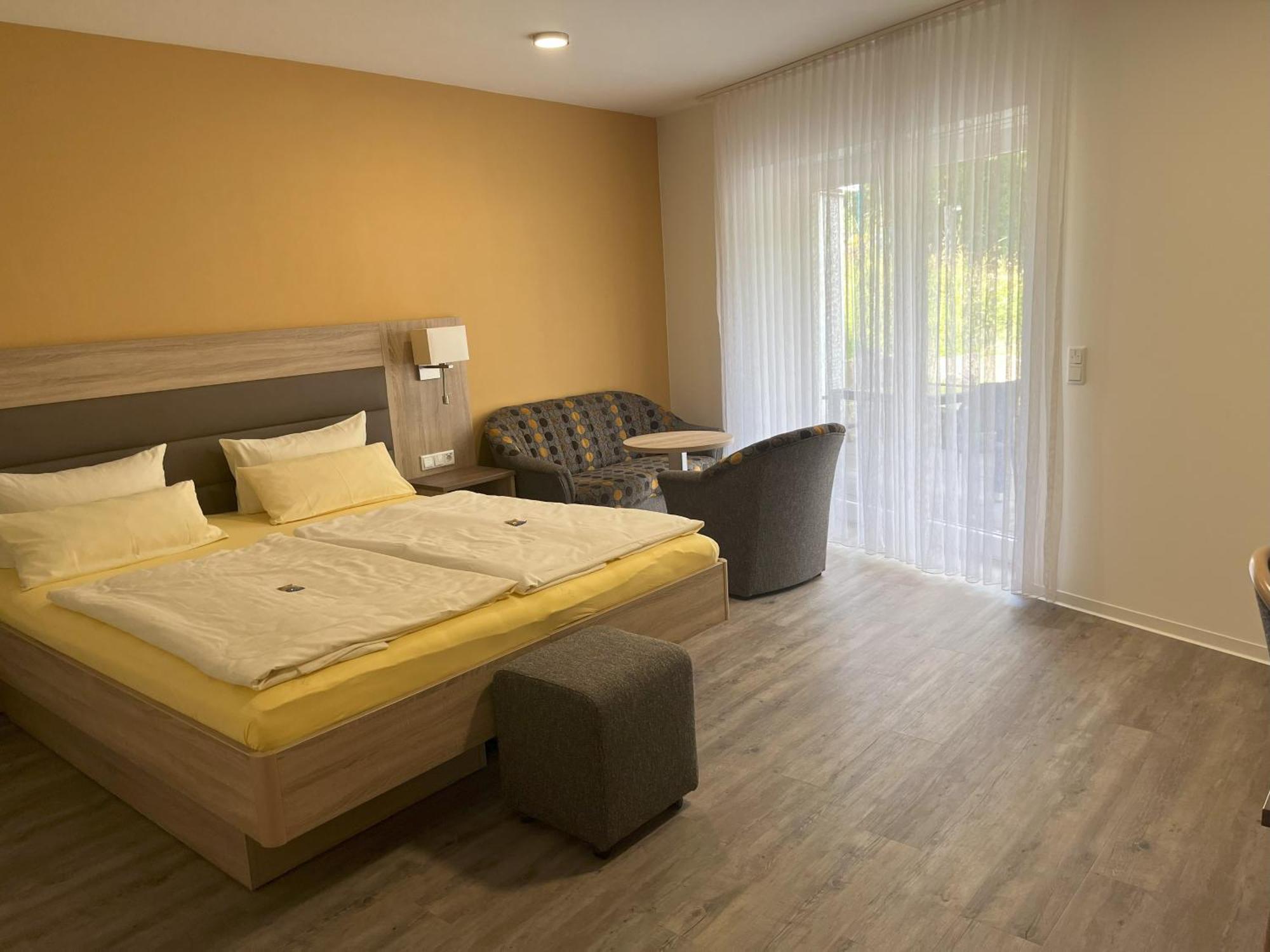 Hotel Am Steinertsee Kaufungen Εξωτερικό φωτογραφία