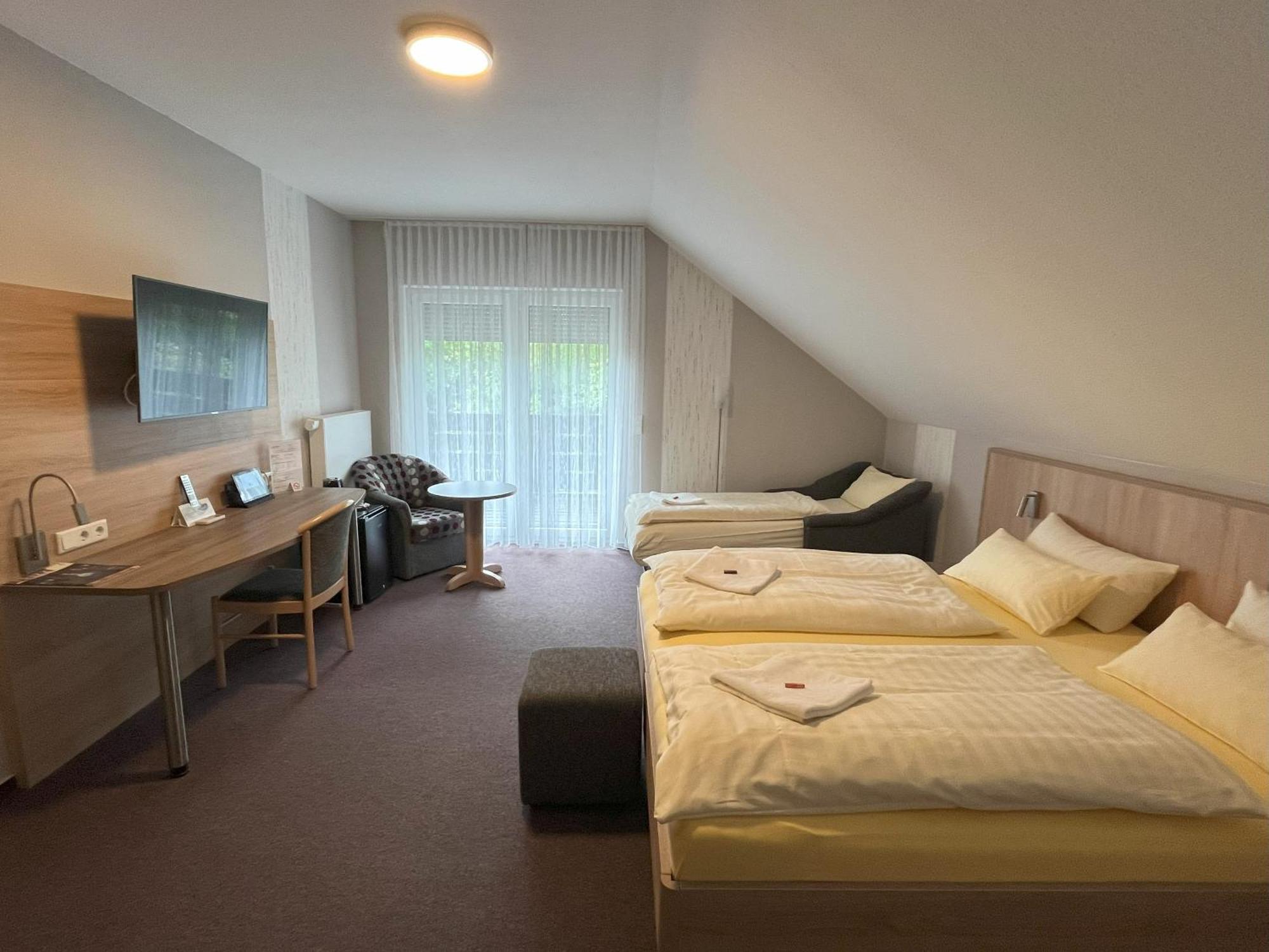 Hotel Am Steinertsee Kaufungen Εξωτερικό φωτογραφία