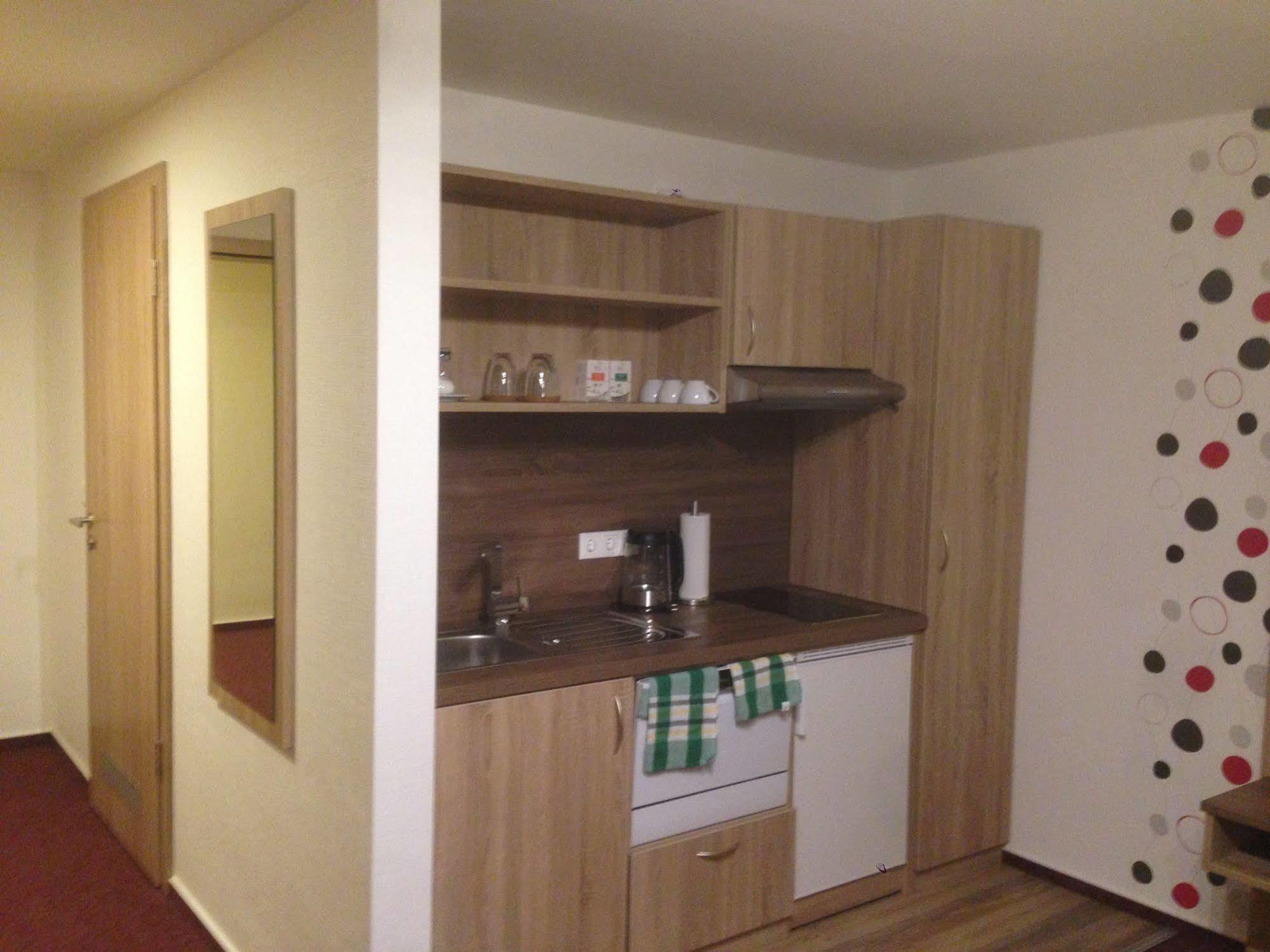 Hotel Am Steinertsee Kaufungen Εξωτερικό φωτογραφία